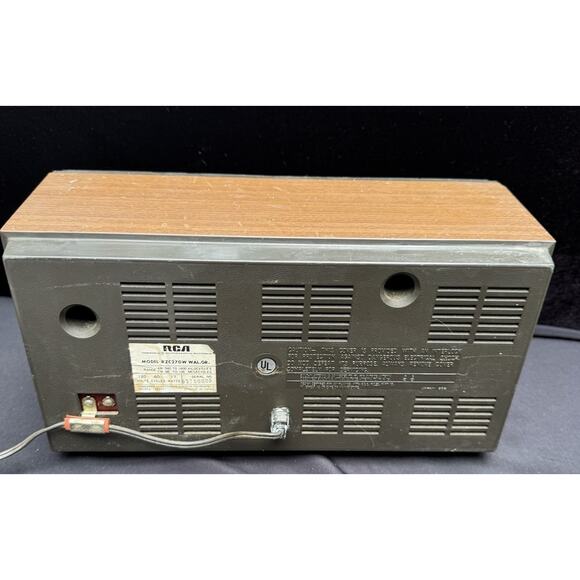 Vintage RCA Radio RCA RZC270W Wood Made in Japan Tested Works! - Picture 5 of 9
